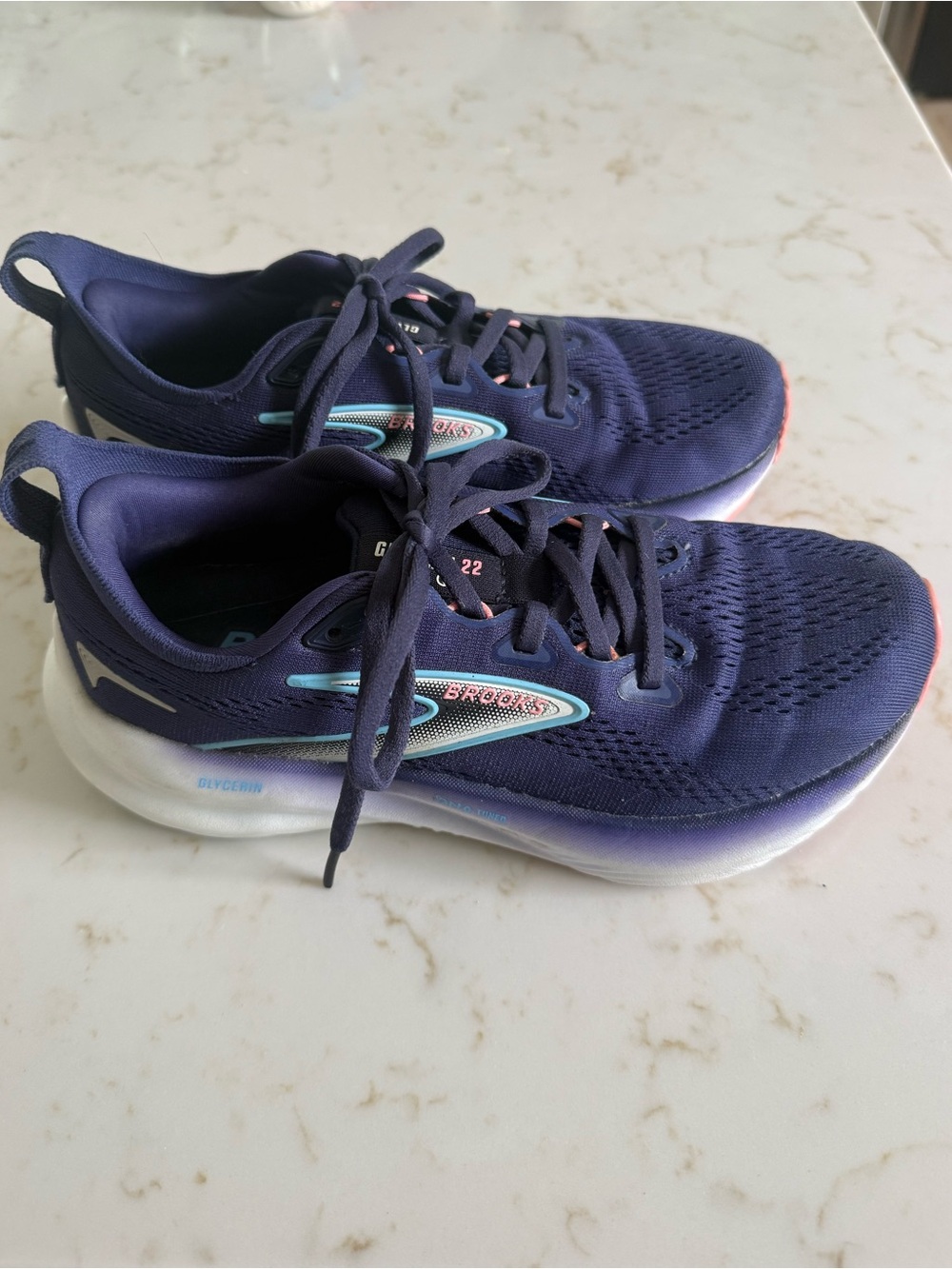 Brooks Glycerin GTS 22 size 6